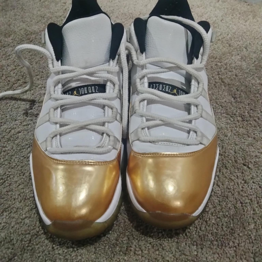 Air Jordan 11's Men low Top Retro